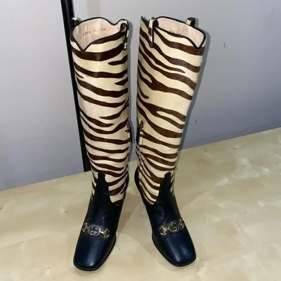 Gucci Zumi Tiger Print Calf Hair Interlocking G Horsebit Knee High Riding Boots - Picture 5 of 10